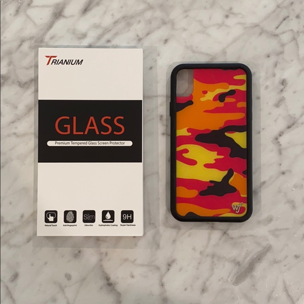 Wildflower Neon Camo iPhone XR Case & Protector